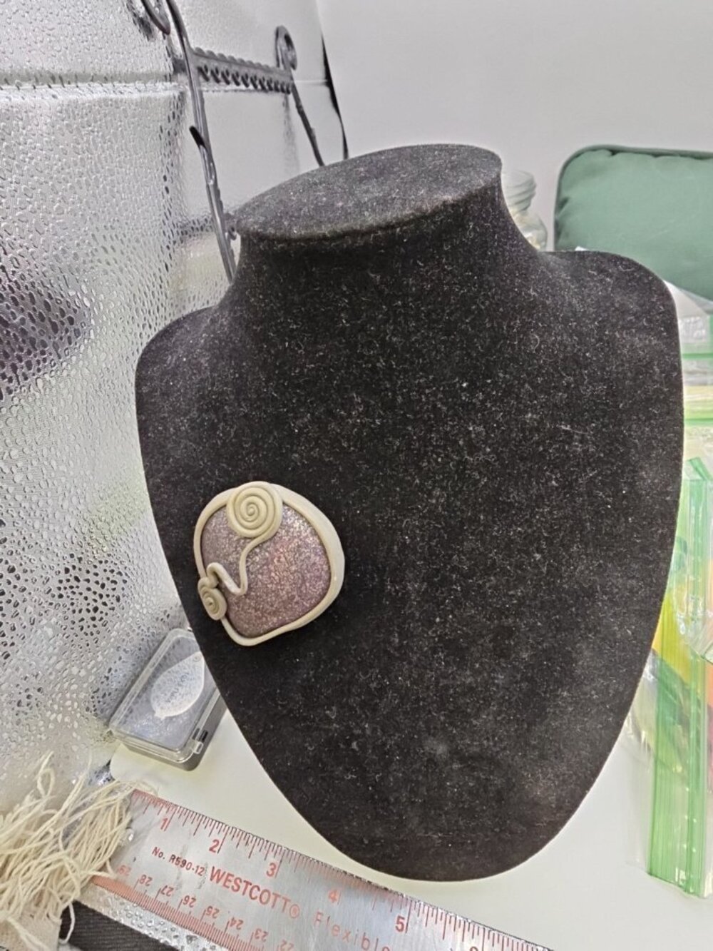 Pin/pendant Celtic Scroll Heart Shape